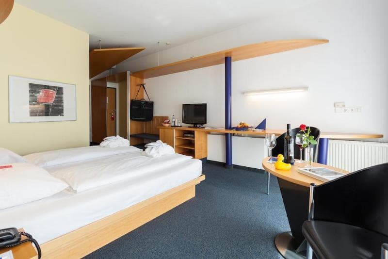 Seehotel Friedrichshafen photo 1