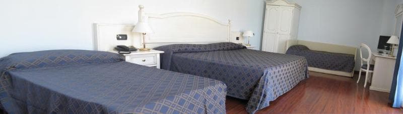 International Hotel photo 1