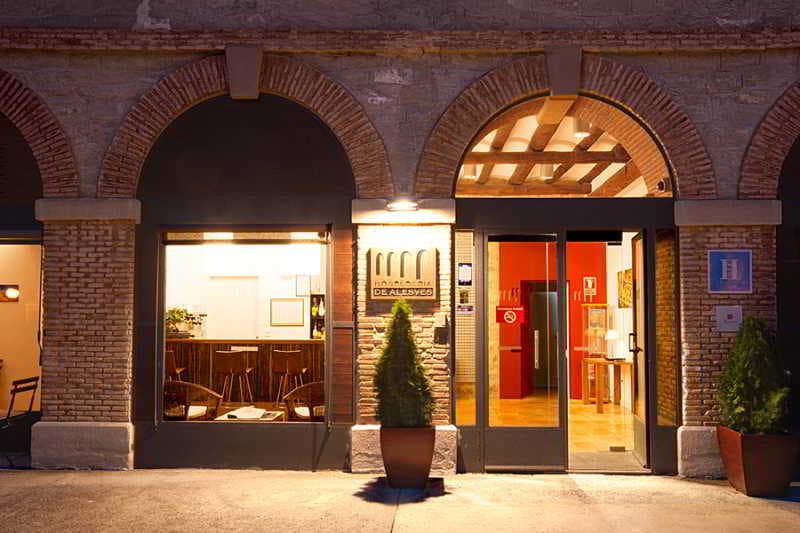Hotel Hospedería De Alesves main