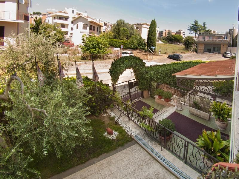 Tarchon Luxury B&B main