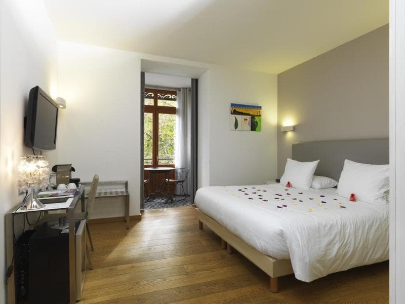 Logis Hotel Le Manoir D'agnes 2