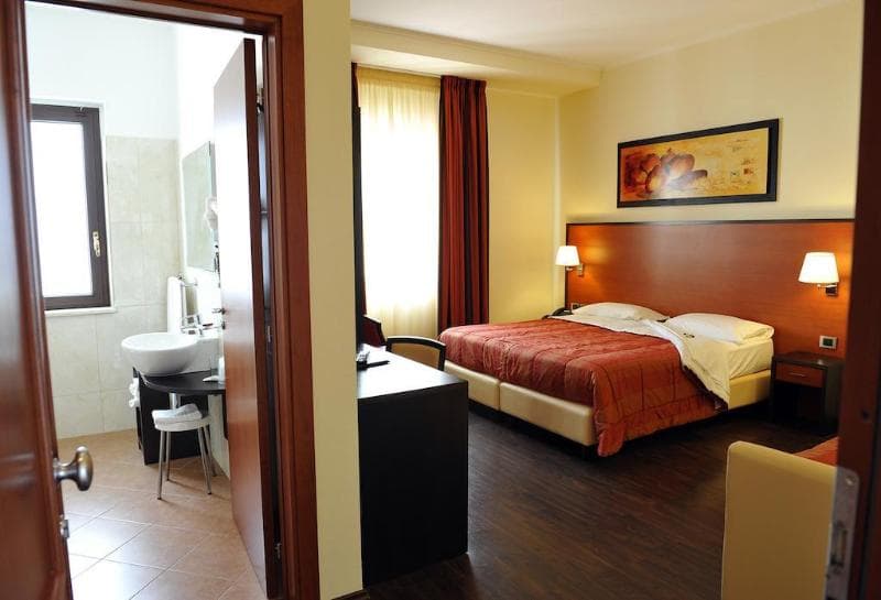 Gullo Hotel 2