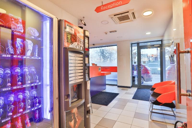 Easyhotel Sofia 4
