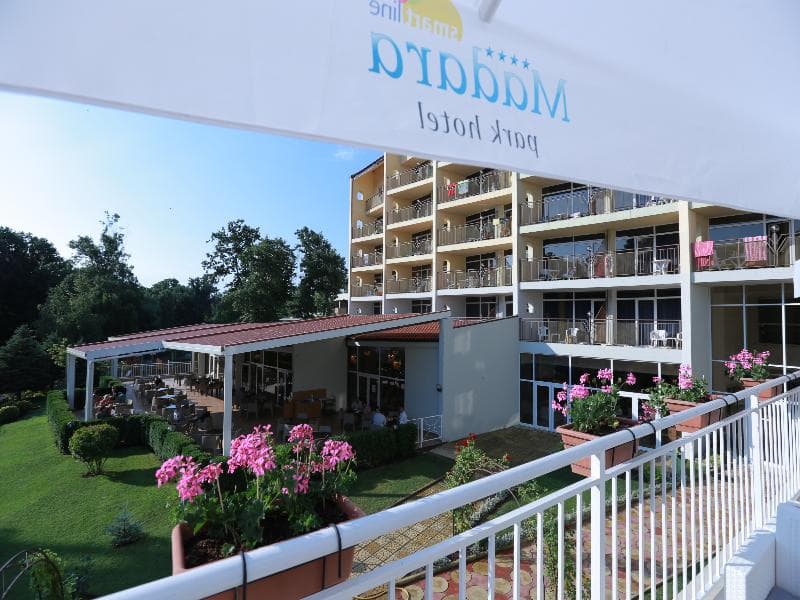 Madara Park Hotel photo 1