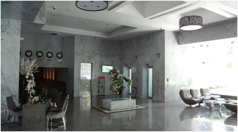 Goldfinch Hotel Mumbai 2