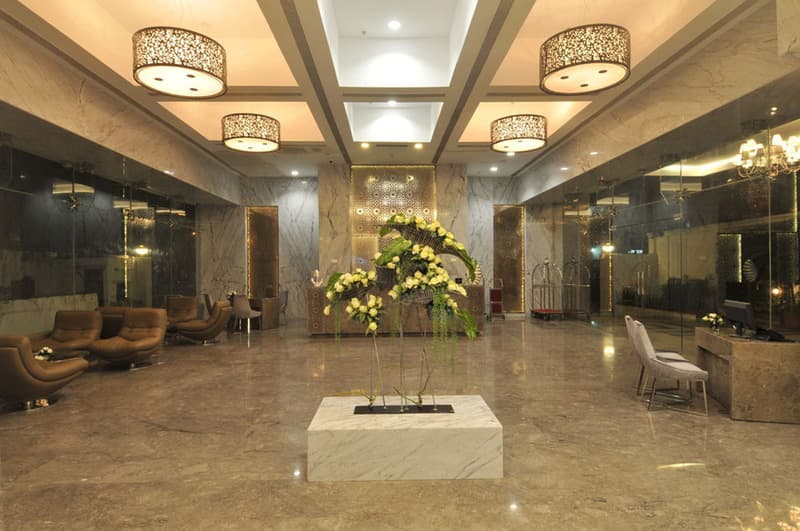 Goldfinch Hotel Mumbai 5
