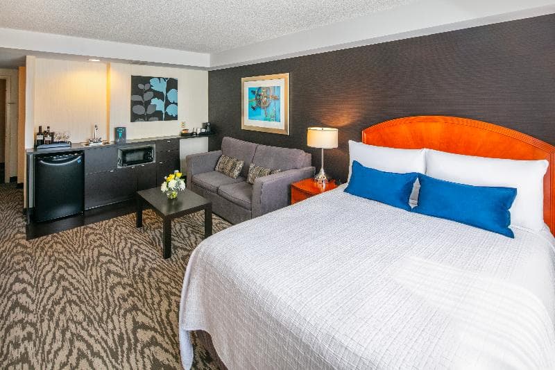 Cambridge Suites 3