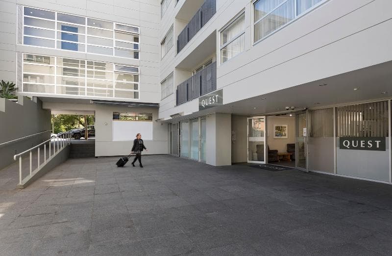 Quest Ponsonby 3