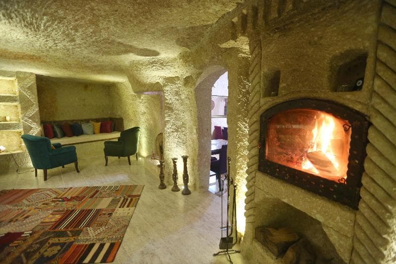Abras Cave main
