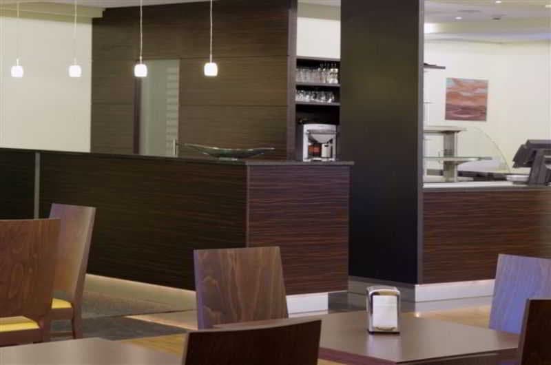 Hotel Central Regensburg Citycentre, Sure Hotel Collection 5