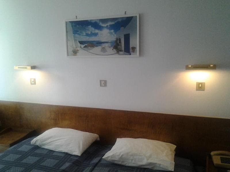 Oasis Hotel 5