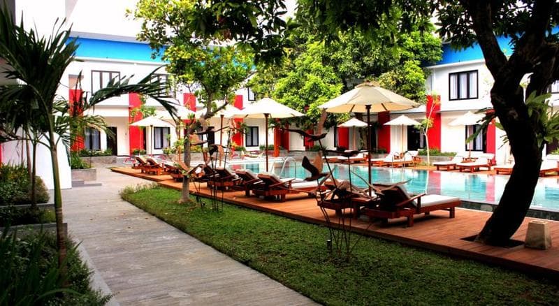 Ozz Hotel Kuta photo 1