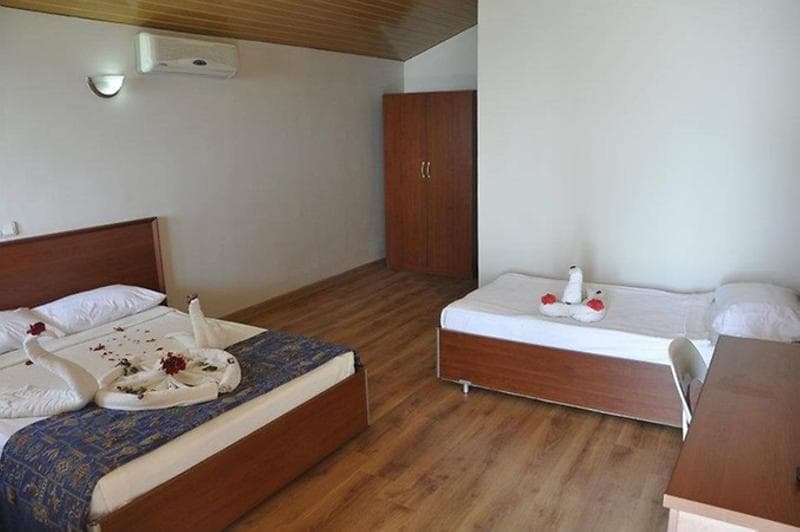 Adora Calma Beach Hotel - Adults Only 3