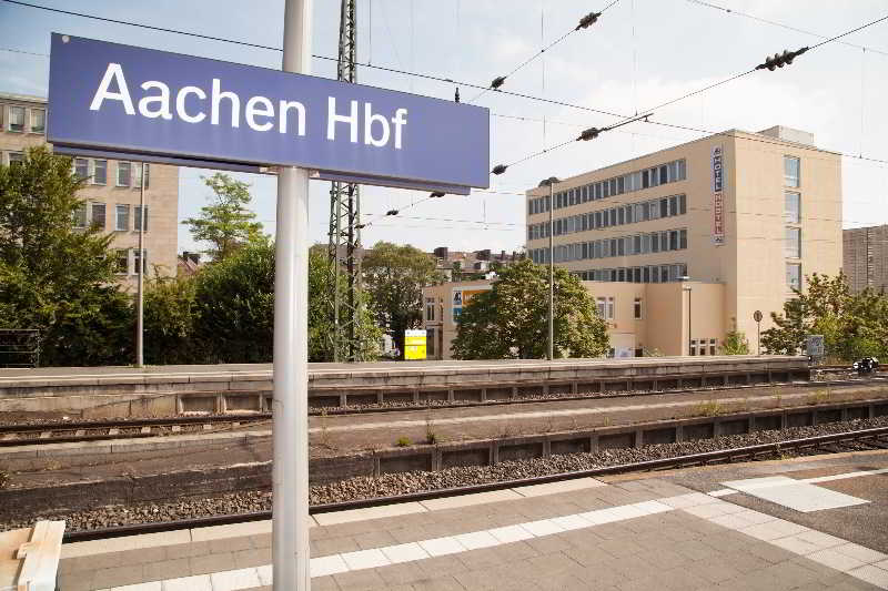 A&O Aachen Hauptbahnhof 3