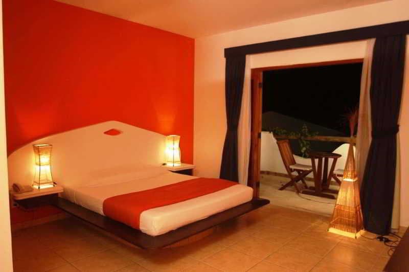 My Blue Hotel 4
