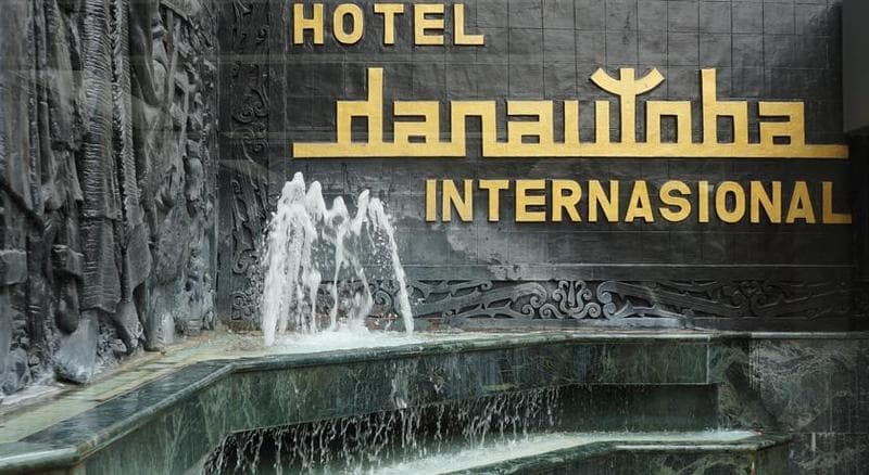 Danau Toba International 2