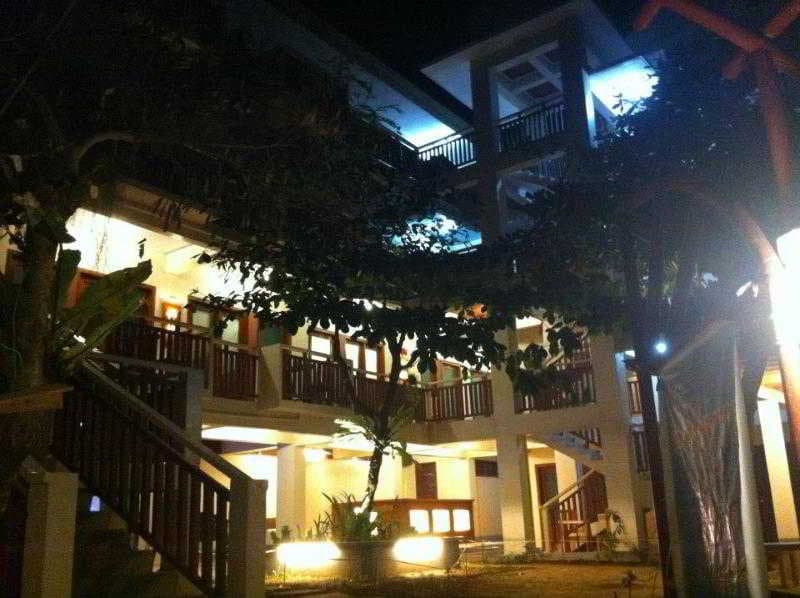 Agos Boracay Rooms + Beds 3