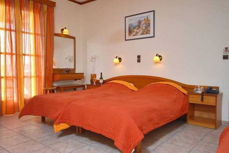 Spiros Hotel 4