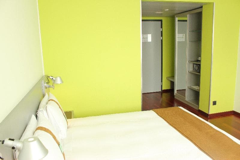 Holiday Inn Zurich Messe 5