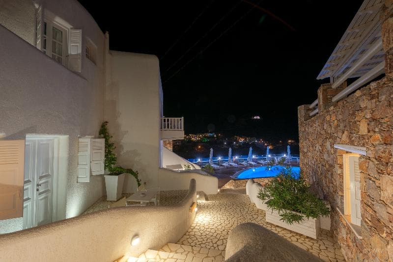 Aspalathras White Hotel 2