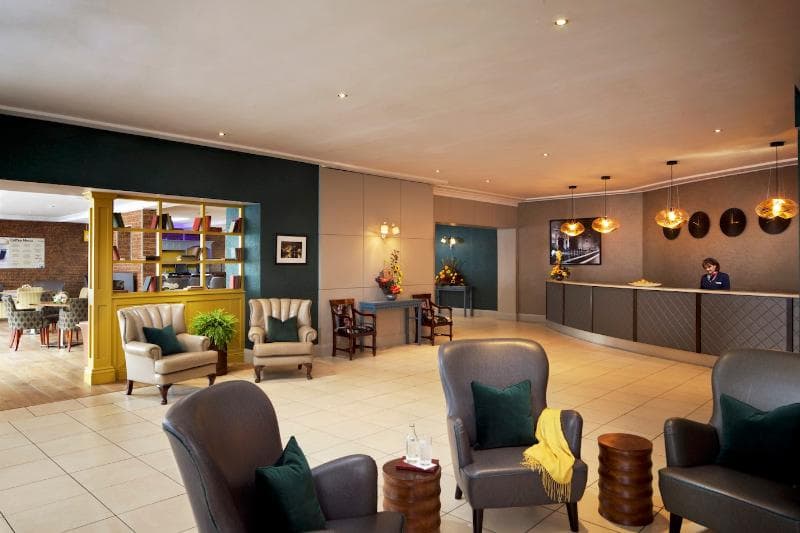 The Springhill Court Hotel 2
