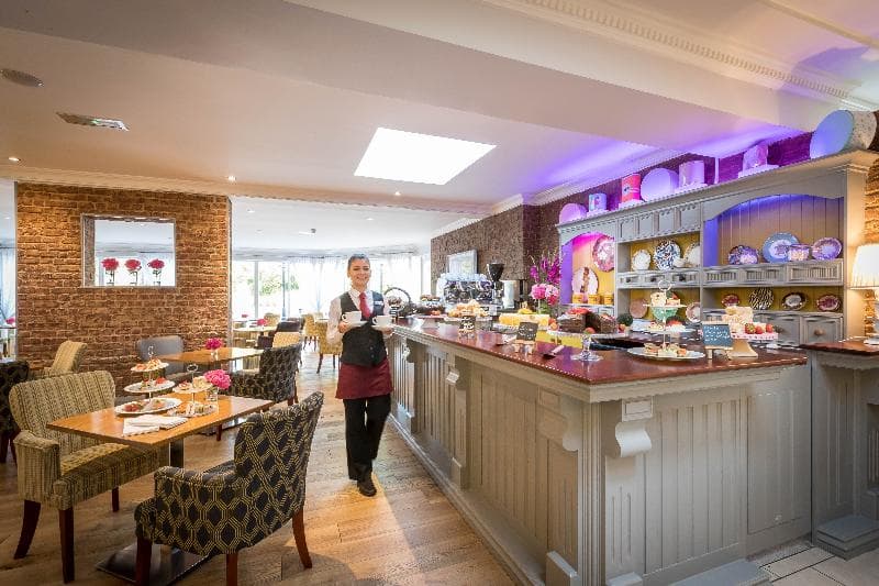 The Springhill Court Hotel 3