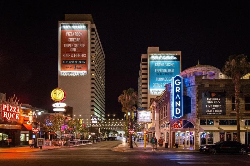 Downtown Grand Hotel & Casino 3