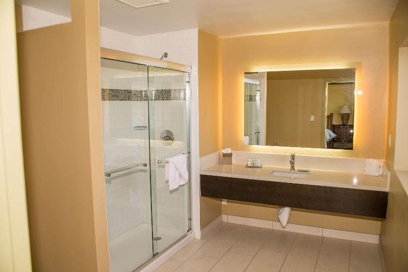 Wyndham Garden Ventura Pierpont Inn 4