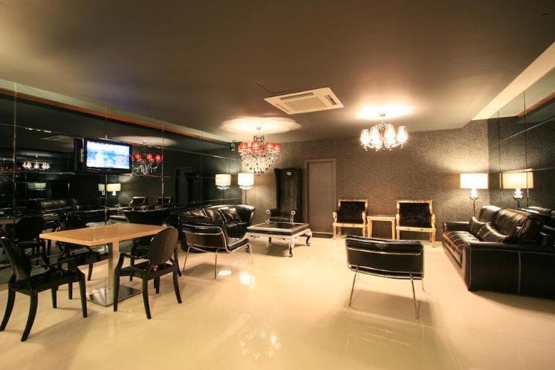 Artz Hotel 4
