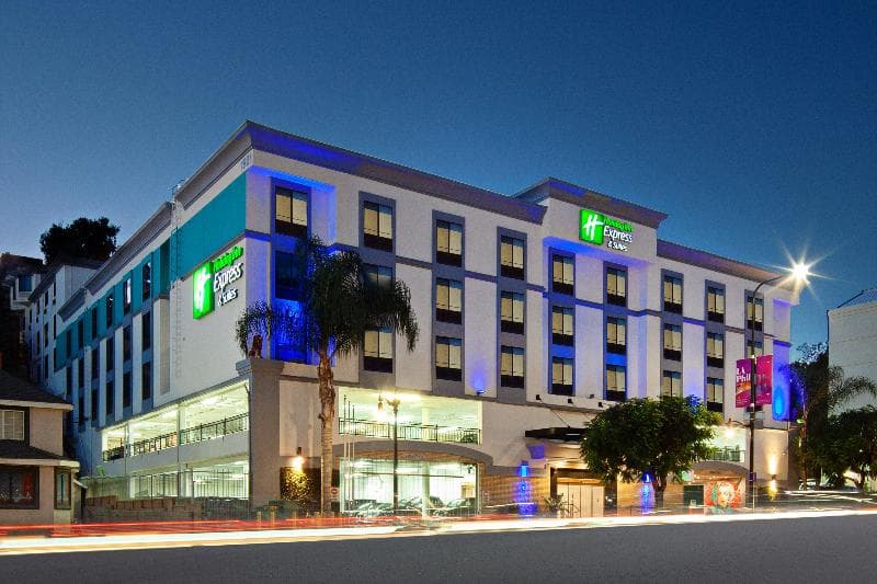 Holiday Inn Express & Suites Hollywood Walk Of Fame 2