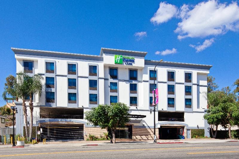 Holiday Inn Express & Suites Hollywood Walk Of Fame 3