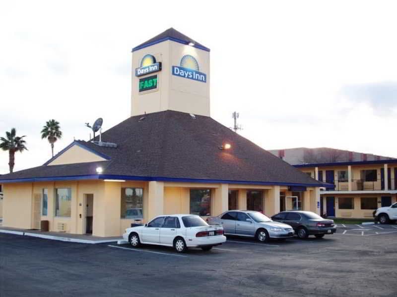 Econo Lodge Phoenix North I-17 photo 1