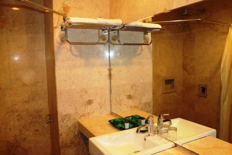 Zahra Syariah Hotel 4