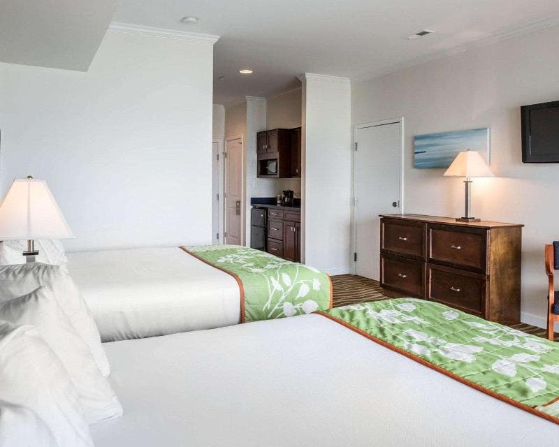 Island Inn & Suites, Ascend Collection 5