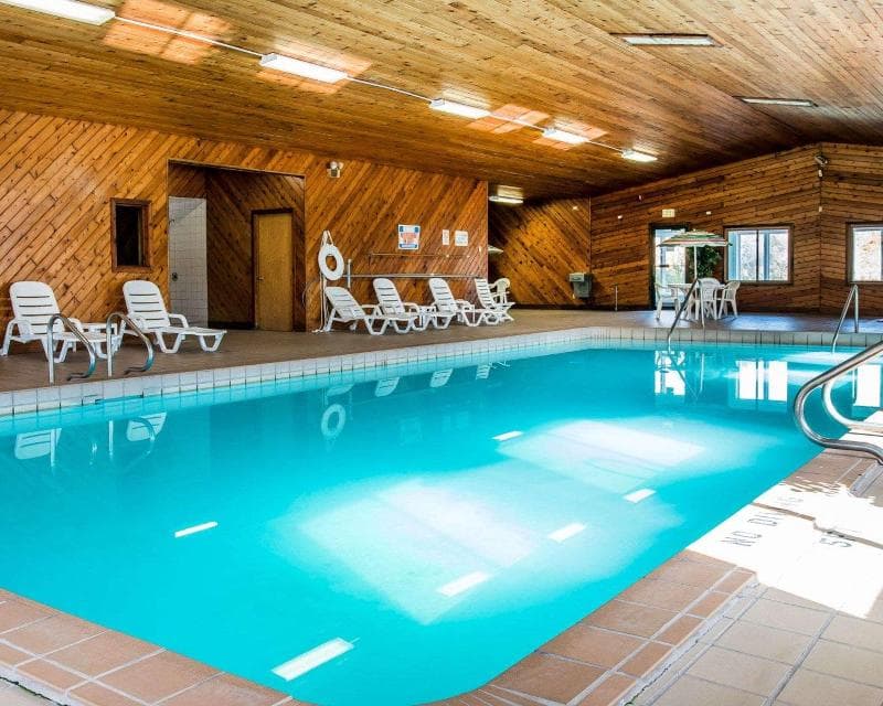 Quality Inn & Suites Munising Wetmore Mi 4