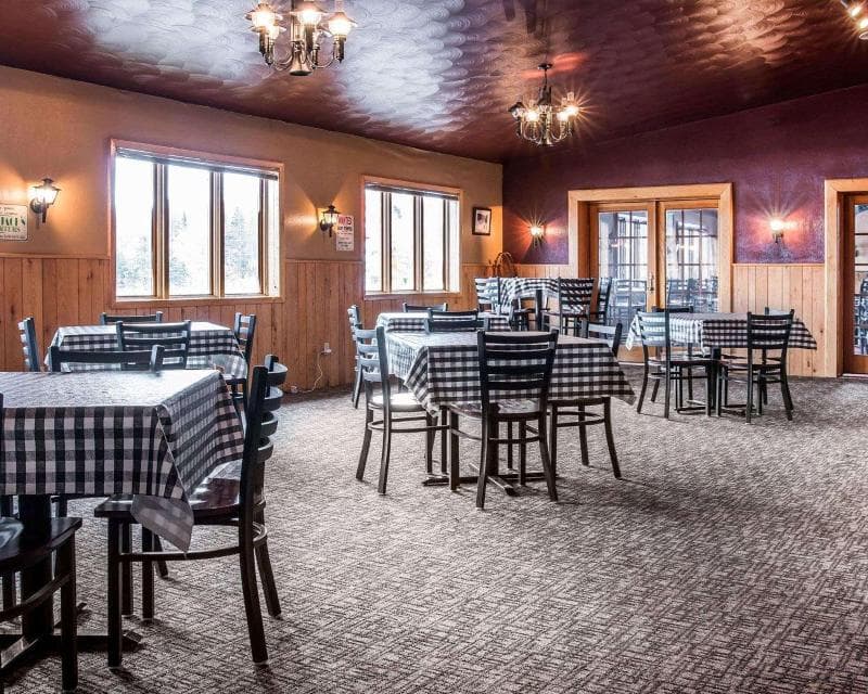 Quality Inn & Suites Munising Wetmore Mi 3