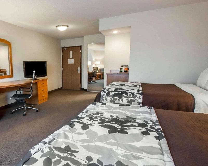 Sleep Inn & Suites Lake Of The Ozarks 5