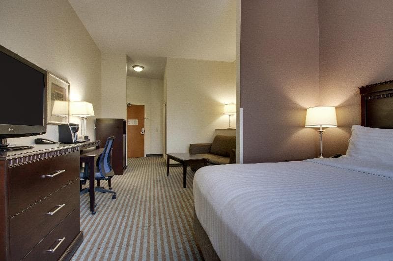 Holiday Inn Express Leland - Wilmington Area photo 1