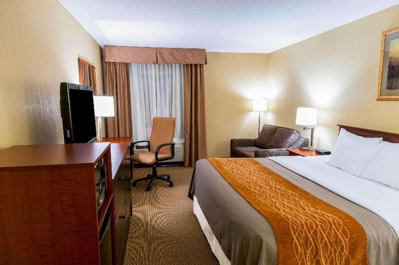 Comfort Inn Amish Country 3