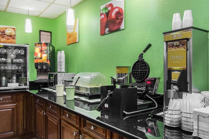 Quality Inn Hixson 5