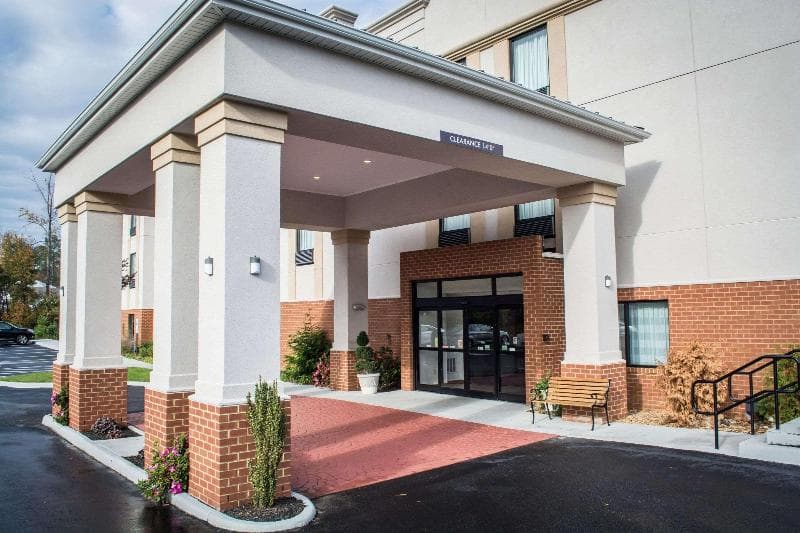 Sleep Inn & Suites Harbour Pointe 5