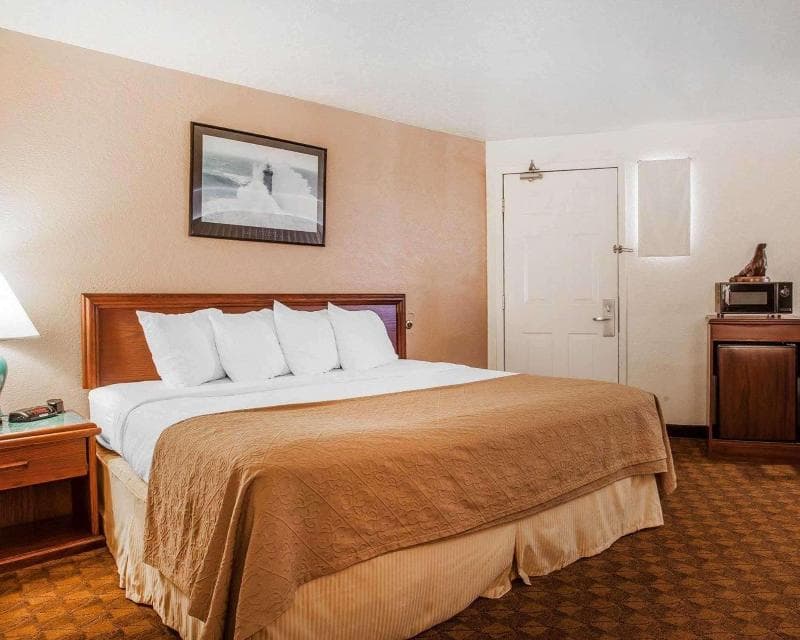 Quality Inn Uptown 3