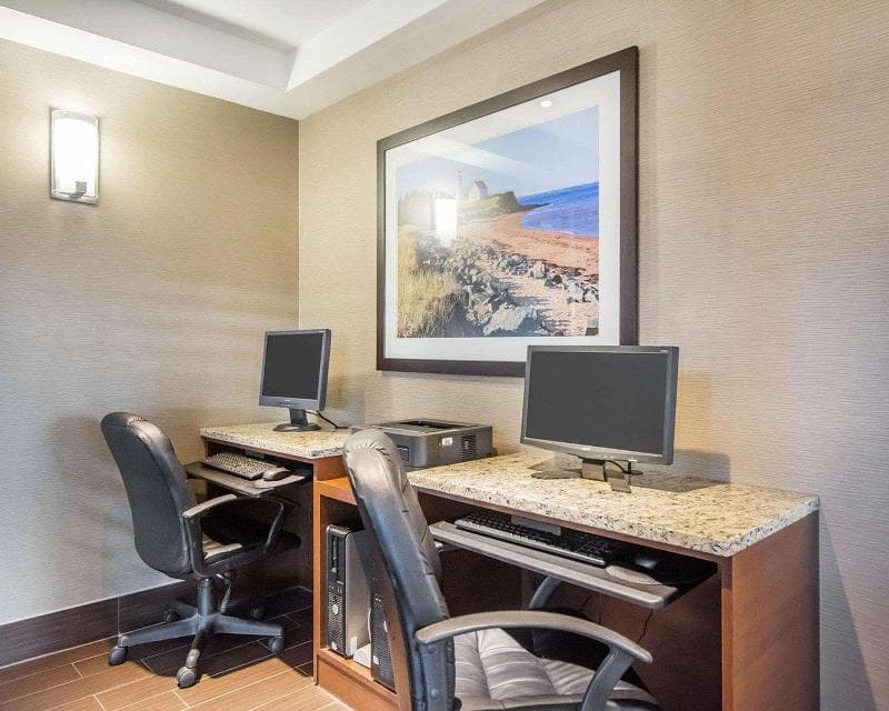 Comfort Inn photo 1