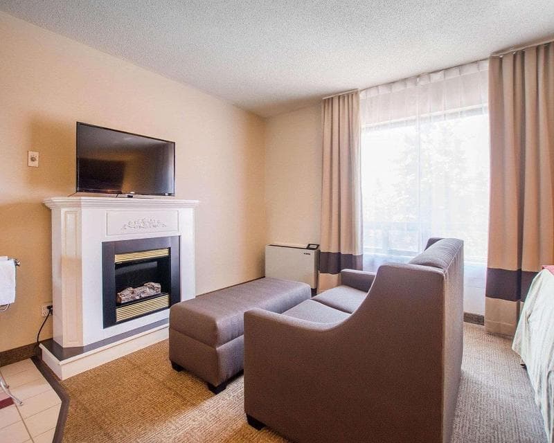 Comfort Inn 3