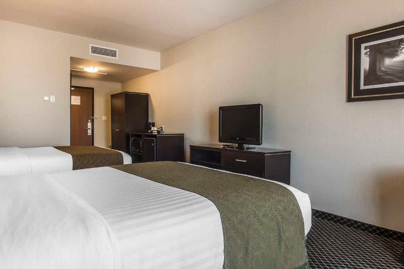 Quality Inn & Suites Petawawa 4
