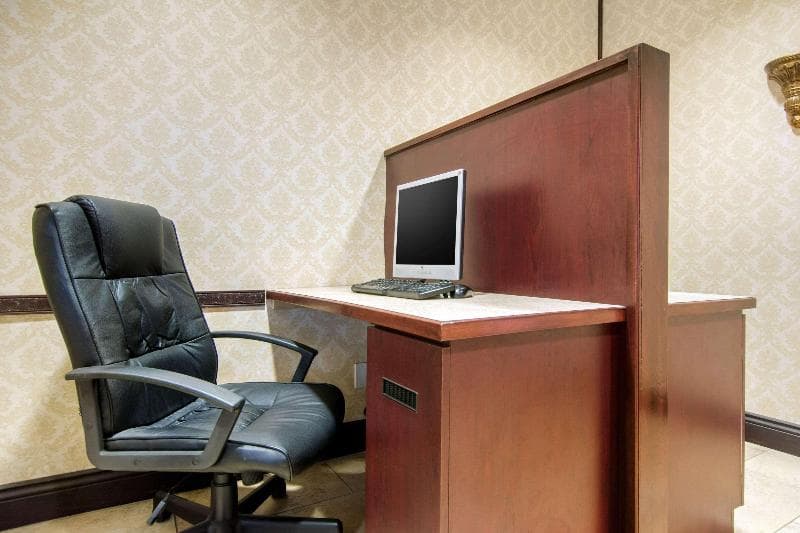 Comfort Inn & Suites main