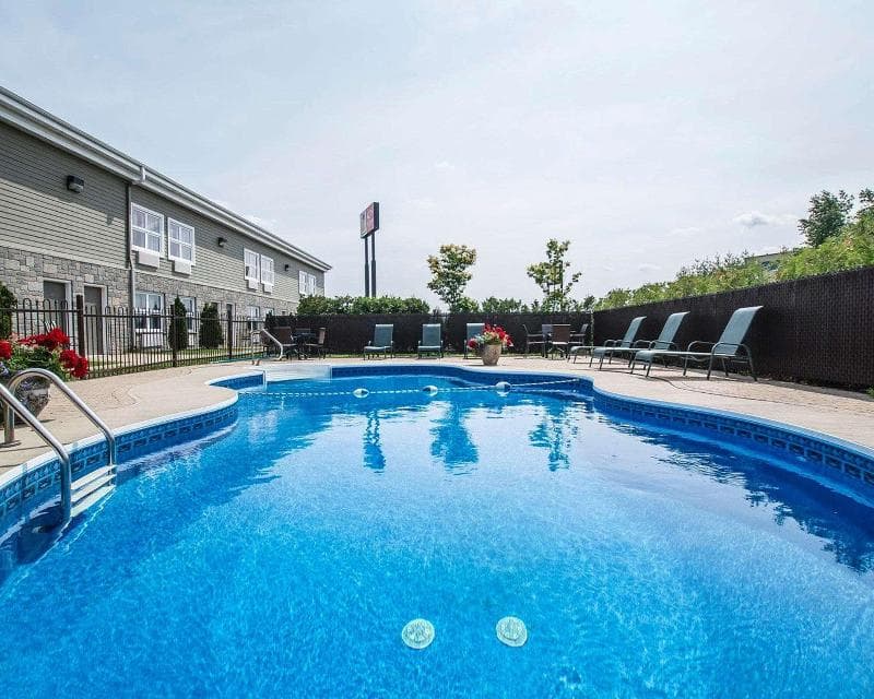 Econo Lodge Montmagny 5