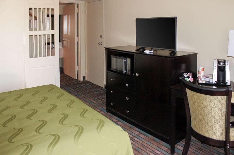 Quality Inn Navajo Nation Capital 5