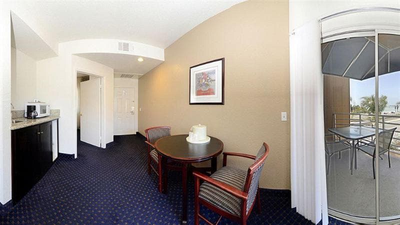 The Beachfront Inn & Suites At Dana Points 5