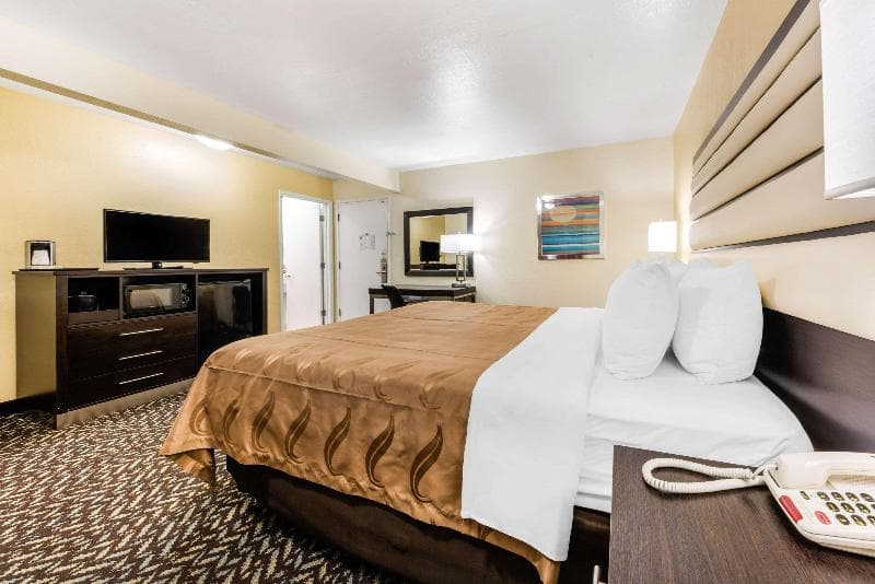 Quality Inn & Suites Capitola By The Sea 4